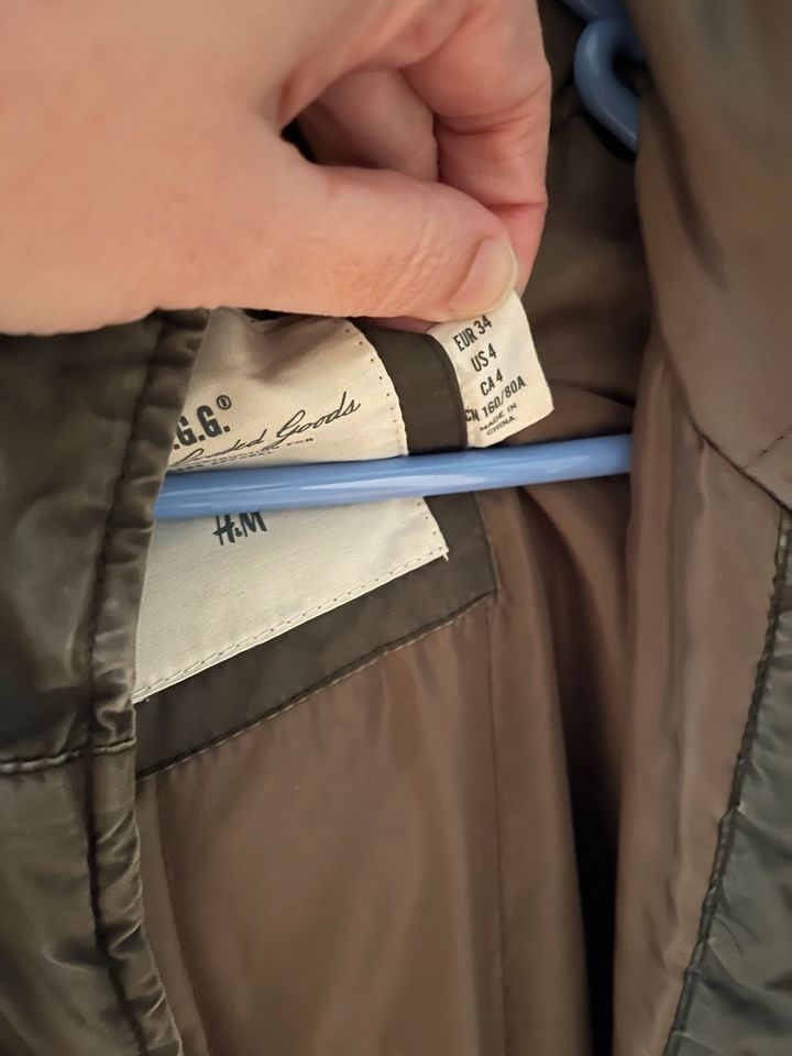 H&M Jacke, dünn , Gr. 34, XS in Verl