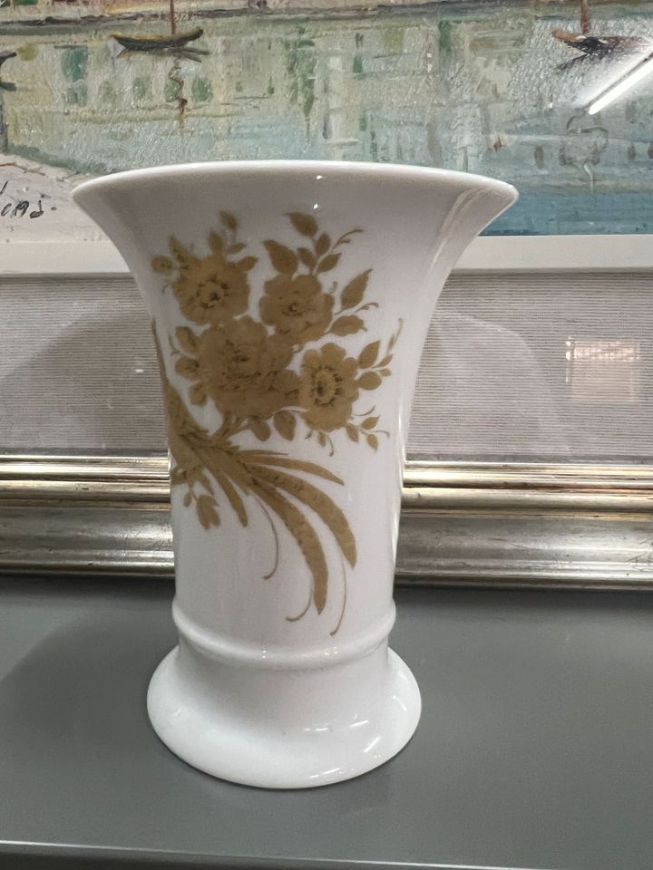 AK Vintage Kaiser Porzellan Vase Melodie Nossek Golddekor Nr.32 in Mülheim (Ruhr)