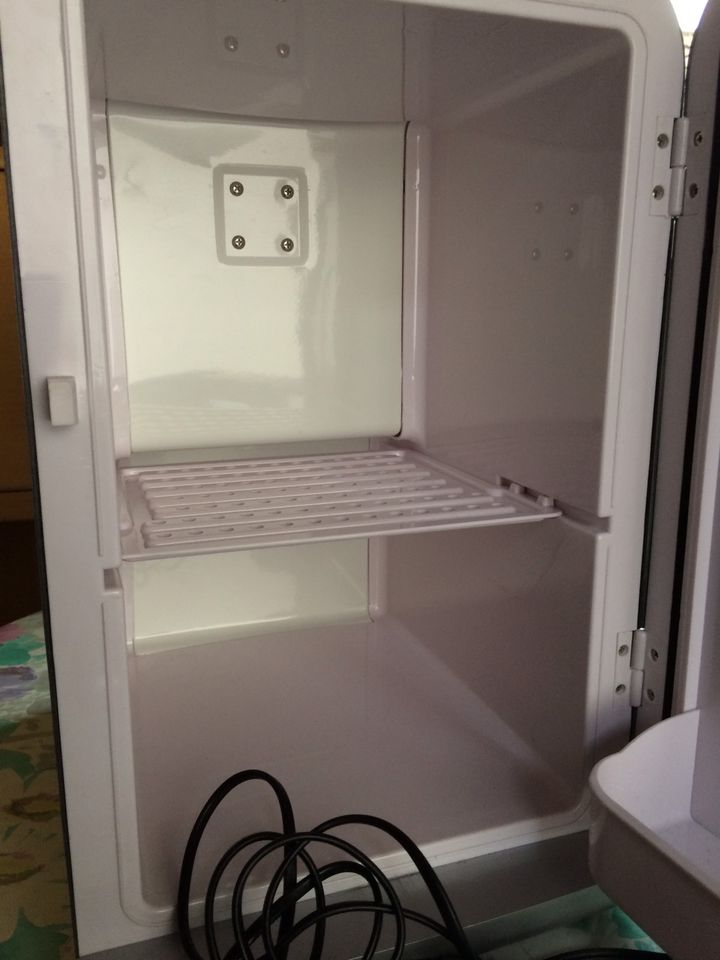 Mini Kühl und Wärmeschrank von TecTake in Ebhausen
