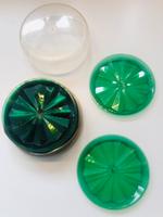DDR 12 Untersetzer Plaste Kunststoff Ostalgie grün Plastik Sachsen - Olbernhau Vorschau