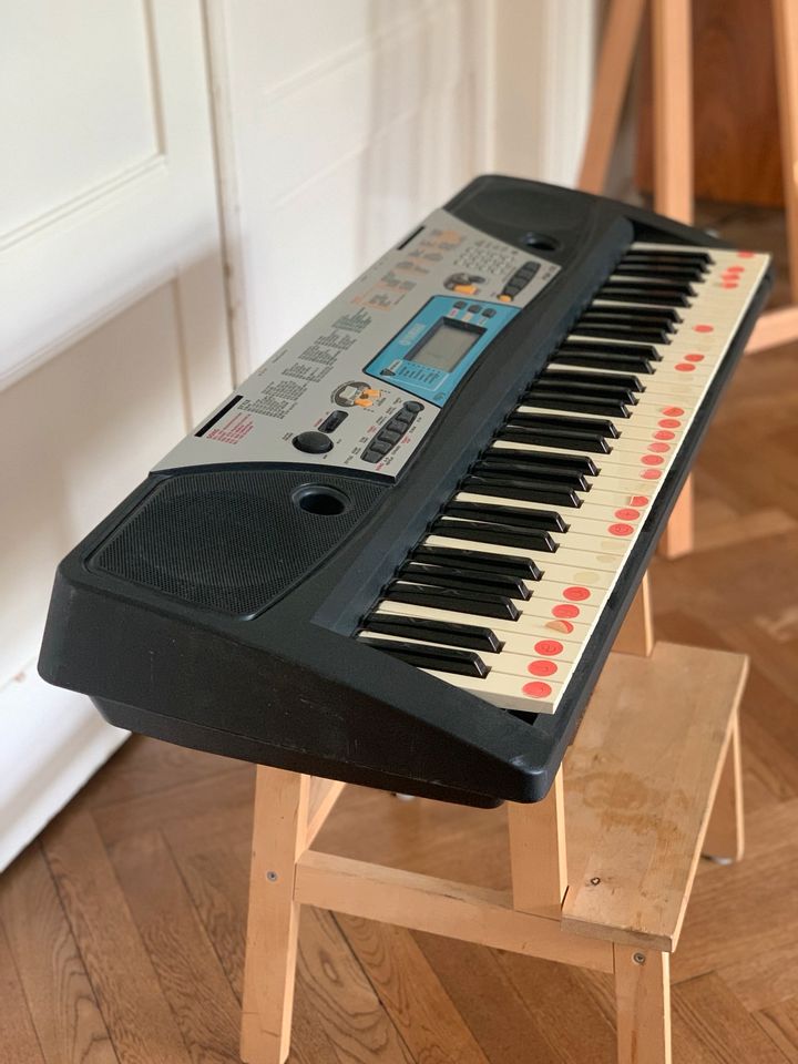 Keyboard Yamaha PSR-170 in Hamburg