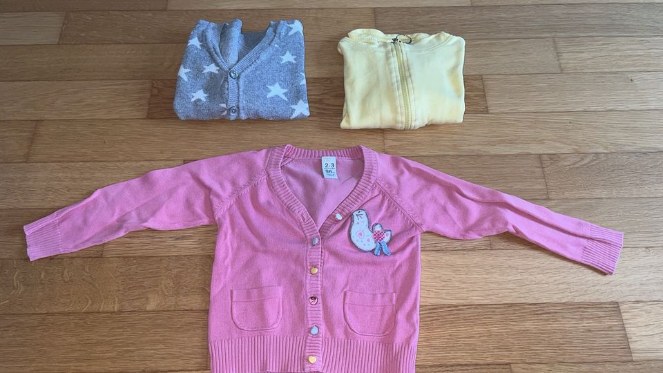 Kleidungspaket Gr. 92 Steiff, Mini Boden, ZARA, H&M, K-way in Dinkelscherben