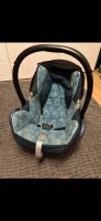 Maxi cosi Cabrio fix mit Isofix Station und 2 Erstzbezüge Kr. München - Ismaning Vorschau