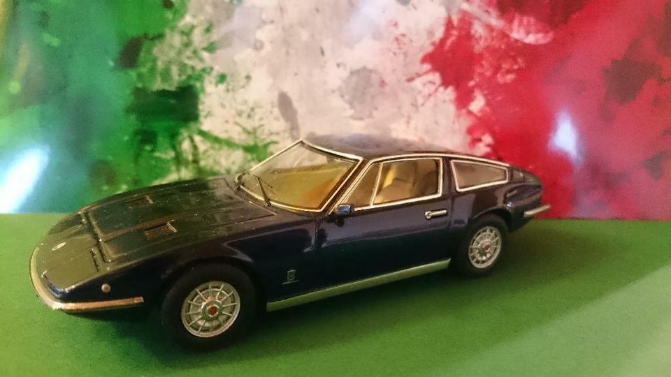 IXO Modell Maserati Indy 1971 (Schwarz) in Ottweiler