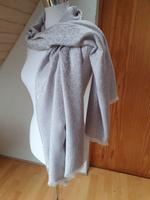 Schal, Schultertuch, Calvin Klein, edel, silbergrau, wie neu Hessen - Florstadt Vorschau