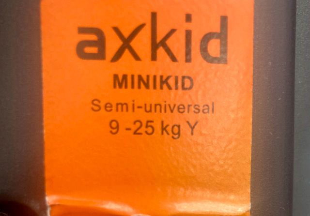 Axkid Minikid Kindersitz - Reboarder - unfallfrei - blau in Dresden