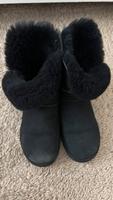 UGG BOOTS Bailey Button Gr. 37 schwarz Innenstadt - Köln Altstadt Vorschau