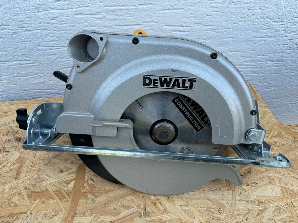 Dewalt D23700 QS Handkreissäge in Hümmerich