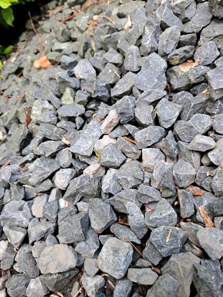 Basaltsplit grau 3-5cm in Leer (Ostfriesland)