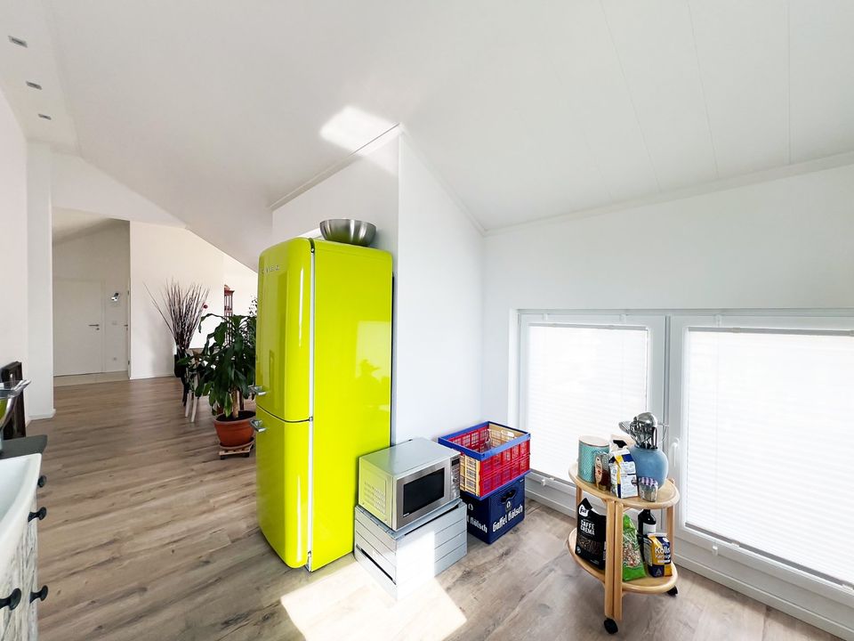 Einzigartiges Wohnkonzept: Neuwertiges 3-Zimmer-Penthouse mit Terrasse und modernster Erdwärmetechnik in Siegburg