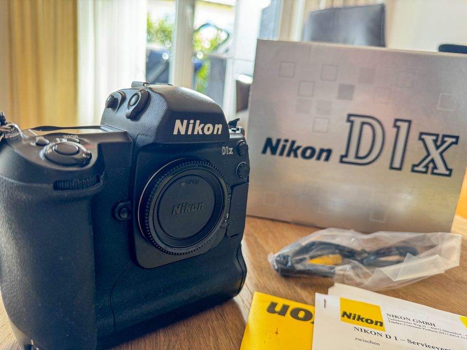 Nikon D1x DSLR Kamera in Erding