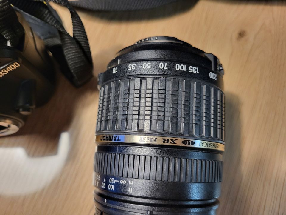 Nikon Spiegelreflexkamera D3400 inkl. Tamron Objektiv 18-200mm in Ansbach