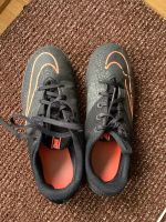 Nike Fußballschuhe Noppen 36,5 Düsseldorf - Mörsenbroich Vorschau