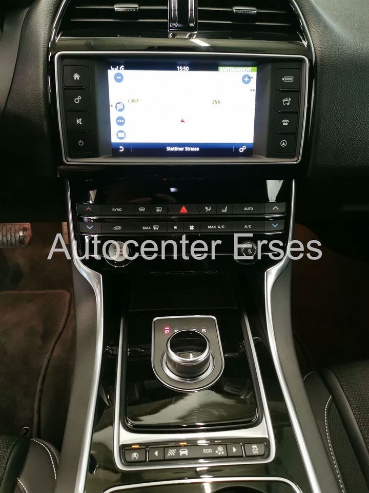 Jaguar XE 20D R-Sport Navi BiXenon PDC Teilleder SHZ in Neuwied