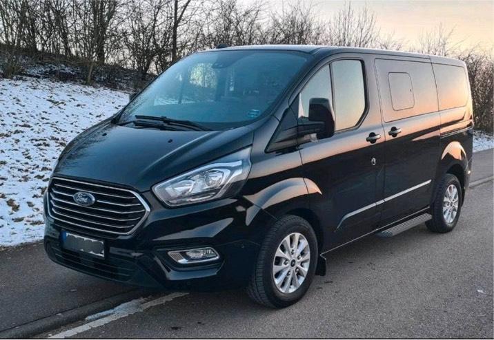 Abbildung des Autos Ford Tourneo Custom L1 T…