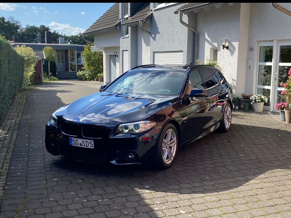 BMW F11 520d LCI M-Paket 20 Zoll Z-Performance in Solingen