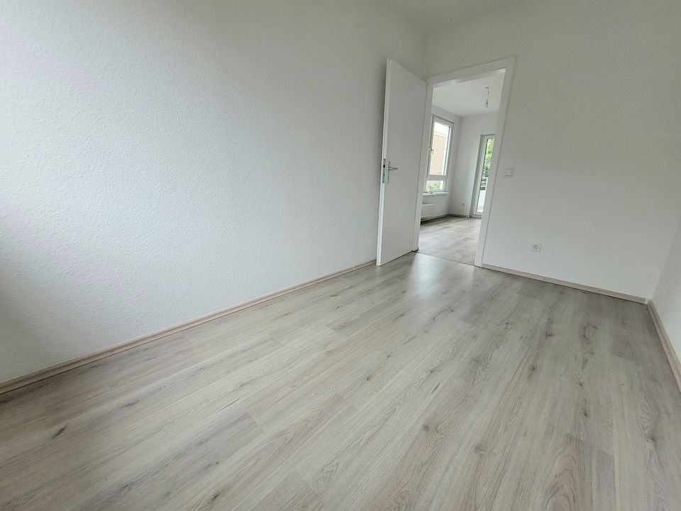 **TOP** 4-Zimmer-Wohnung mit Balkon und Aufzug! in Essen Freisenbruch