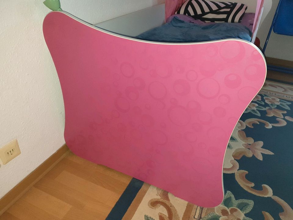 Kinderbett Mädchen Bett Unikat Spezialanfertigung Pink 1,60 m in Chemnitz