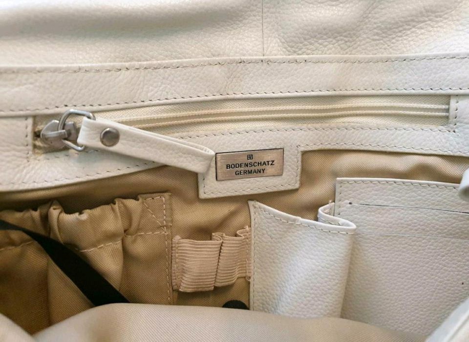 Handtasche Bodenschatz Leder weiß Tasche Umhängetasche in Neckartenzlingen