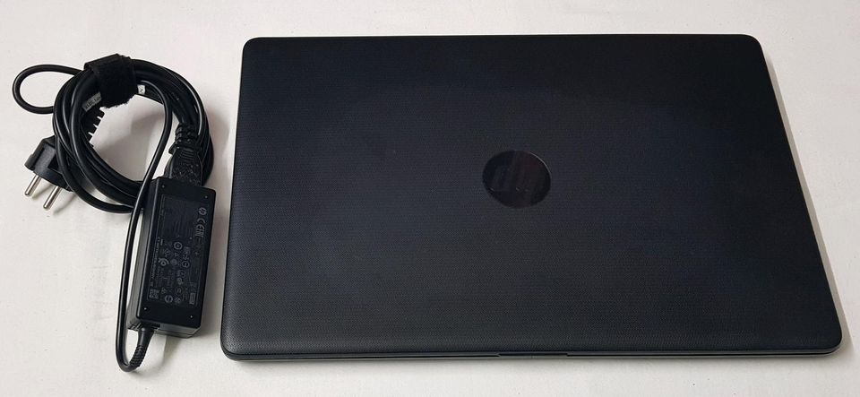 Laptop hp 15-db0205ng. AMD RYZEN 5/VEGA 8 2GB/SSD+HDD/FHD/8GB RAM in Düsseldorf