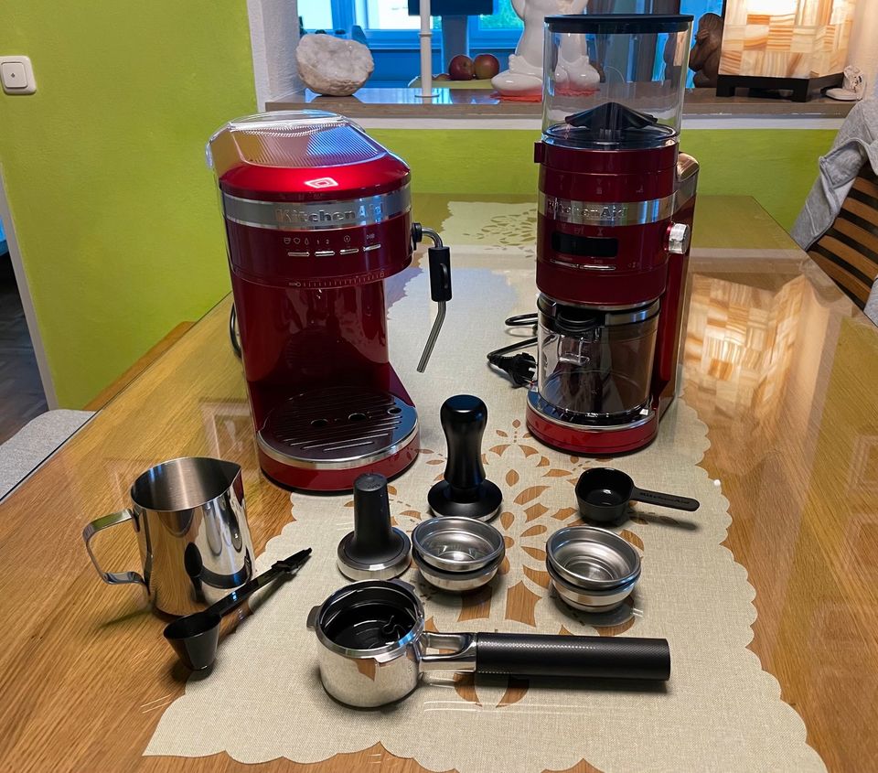 KitchenAid Espresso Maschine mit Kaffee Mühle Set Liebesapfel rot in Pentling