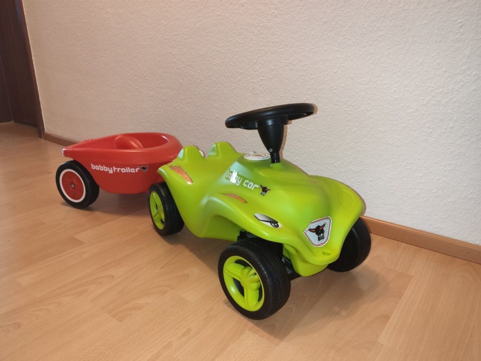 BIG New Bobby Car mit Anhänger in Holzgerlingen