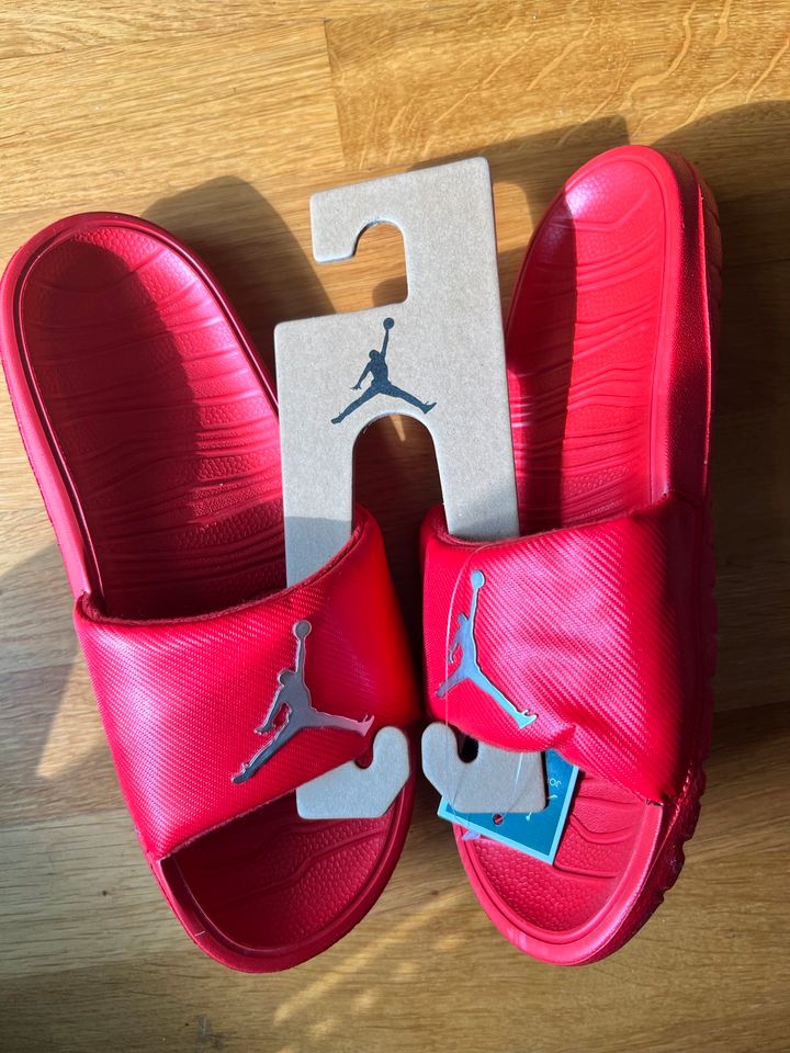 Jordan slipper Schuhe Badelatschen in Berlin