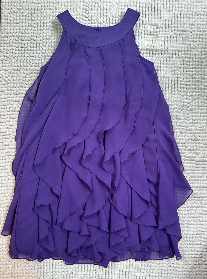 Tolles Kleid mit Bolero lila Einschulung H&M Gr. 122 in Solingen