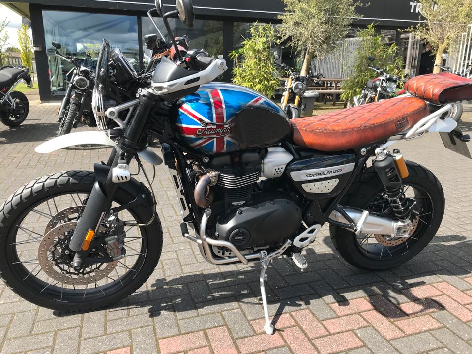 Triumph Scrambler 1200 XC mit Sonderumbau und vielen Extras in Neukirchen-Vluyn