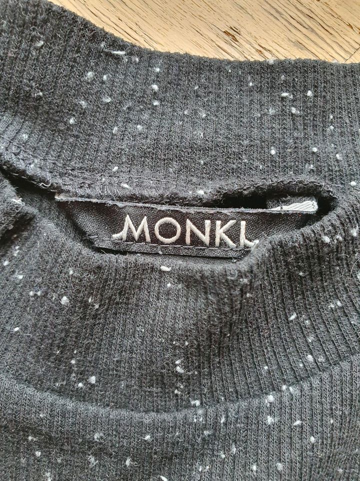 Monki Langarm-Shirt Gr. M in Dresden