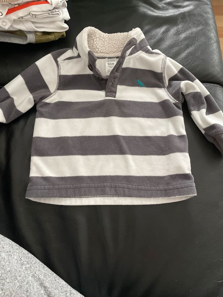 Carters Pulli  gr. 12 Monate in Augsburg