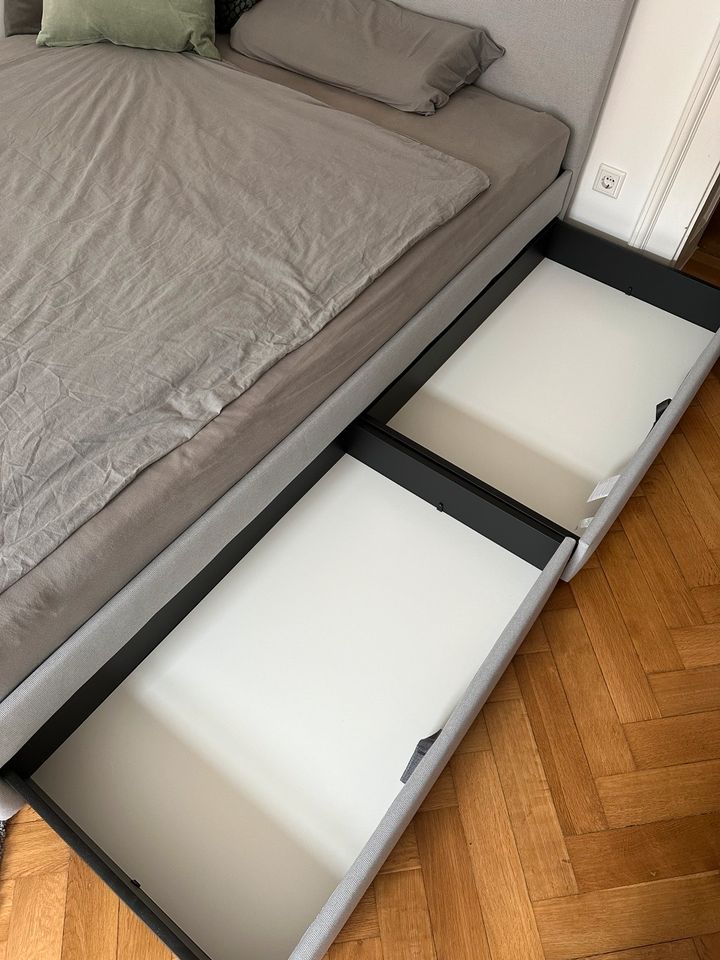 IKEA GLADSTAD 160cm x 200cm inkl. Bettkästen grau in München