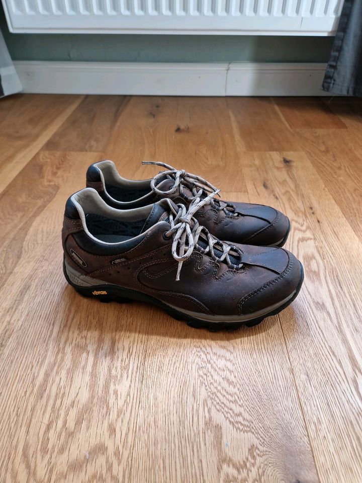 gepflegte Wanderschuhe Meindl Caracas Leder braun Gr.71/2 in Schwerin