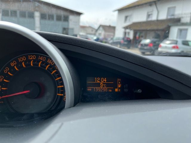 Toyota Verso Automatik Panorama Neue Service in Wallersdorf