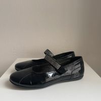 Escada Ballerinas aus Lackleder Vintage 90s Strasssteine Berlin - Tempelhof Vorschau