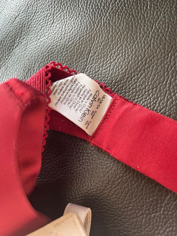 Calvin Klein und Passionata BH 80C rot und beige in Wiesbaden