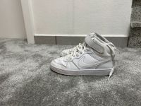 Nike Air Schuhe Gr. 38,5 weiß Bayern - Vohburg an der Donau Vorschau