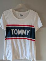 Tommy Hilfiger Shirt T-Shirt gr. S 36 weiß blau rot Nordrhein-Westfalen - Kalkar Vorschau