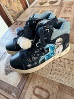 Geox 30 Elsa Frozen Sneaker Turnschuhe Mädchenschuhe blau Niedersachsen - Büddenstedt Vorschau