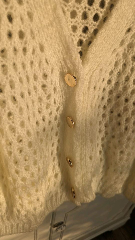 Made in Italy Lochjacke Creme gold 40 42 44 neu in Braunschweig