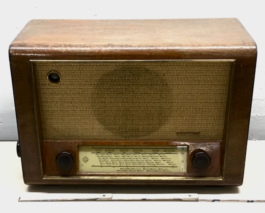 Telefunken Operette Radio alt in Rödermark