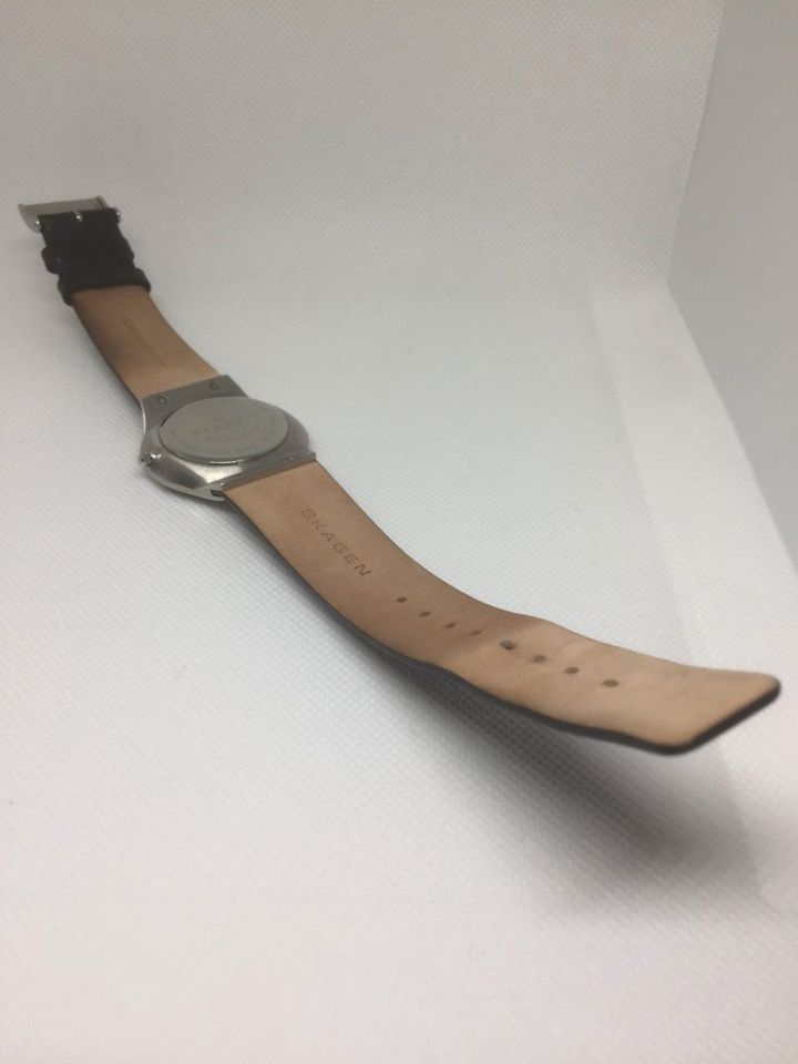 SKAGEN Denmark Herrenuhr Armbanduhr  *sehr dünn*  -NO Junghans- in Ratingen