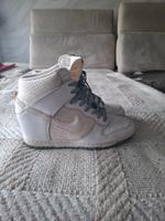 Damen Schuhe von Nike gr.41 Nordrhein-Westfalen - Wesseling Vorschau