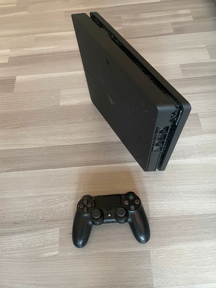 Sony PlayStation 4 Slim 1TB + Spiele in Versmold