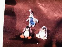 Anstecker Pin 2 x Linux Pinguin Tux, 1 x blauer Pinguin-Anhänger Harburg - Hamburg Eißendorf Vorschau