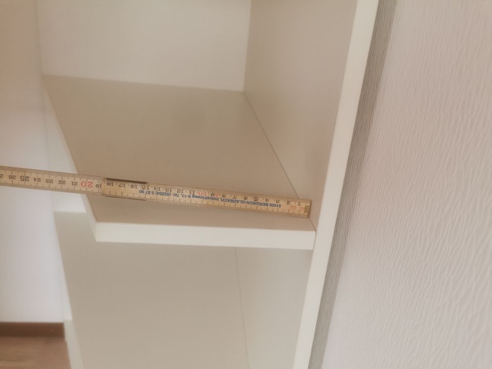 Eckschrank weiß in Kürten