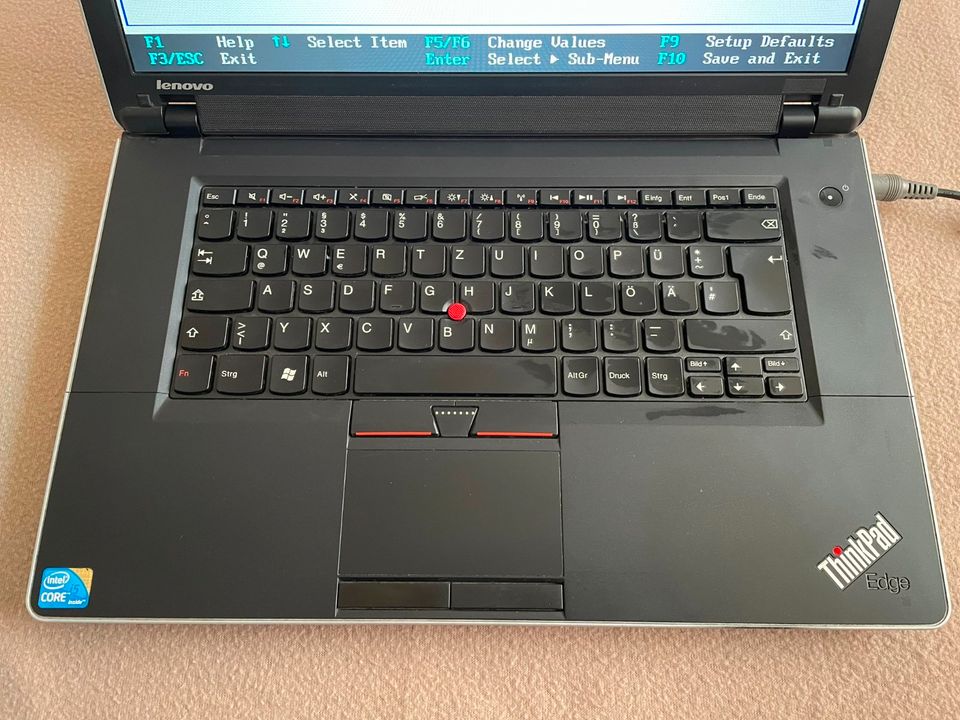 Lenovo Notebook Thinkpad Edge 15,6" - Core i5 / 4GB / 256GB SSD in Hamburg