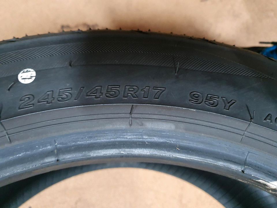 245/45R17 95Y, DOT0218, 2 x Bridgestone in Daun