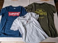 3er SET Shirt T-Shirt Levis Tommy Hilfiger O'neill Gr. 152/158 Nordrhein-Westfalen - Winterberg Vorschau