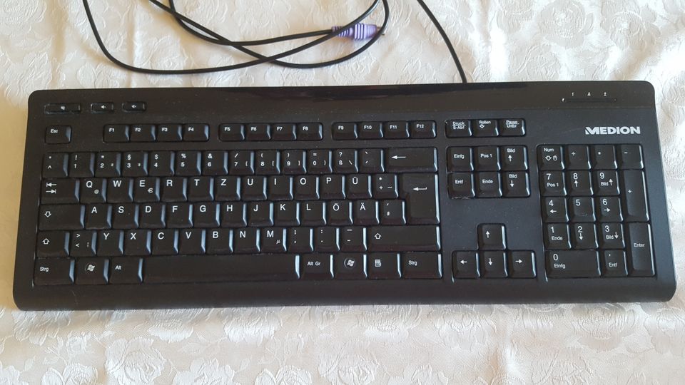 PC Tastatur mit PS/2 in Magdeburg